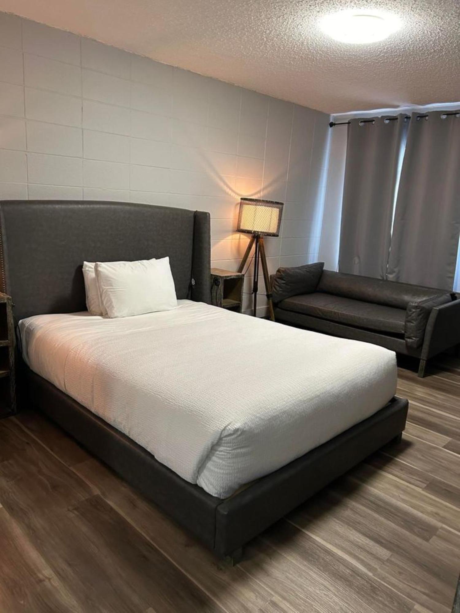 Parkside Inn Grande Prairie Eksteriør bilde